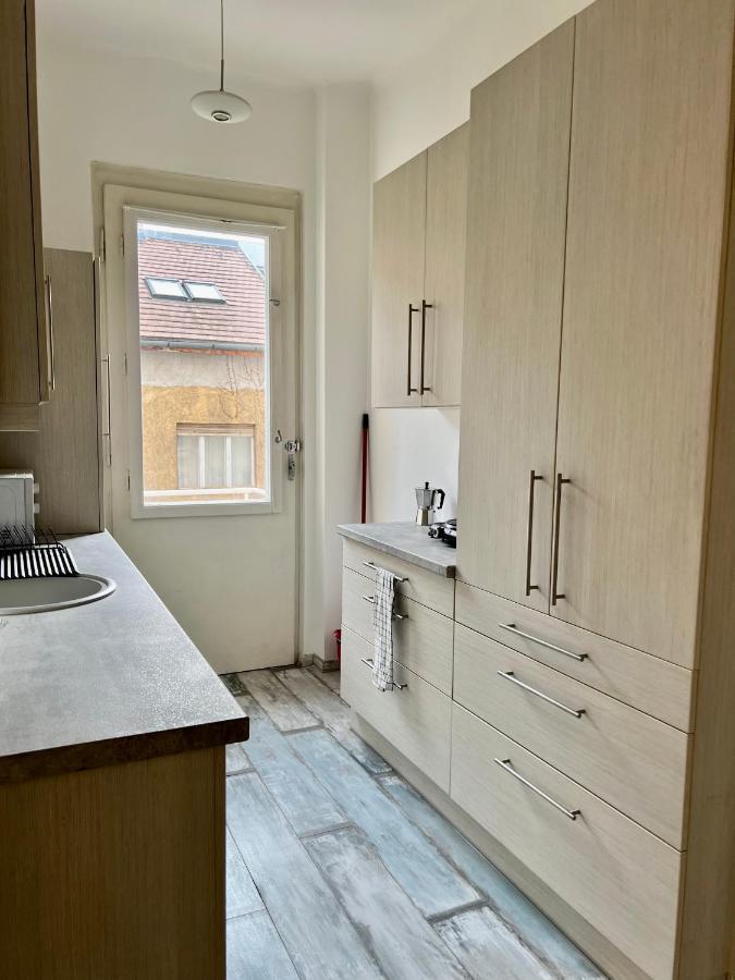 Apartment Bem By Small *