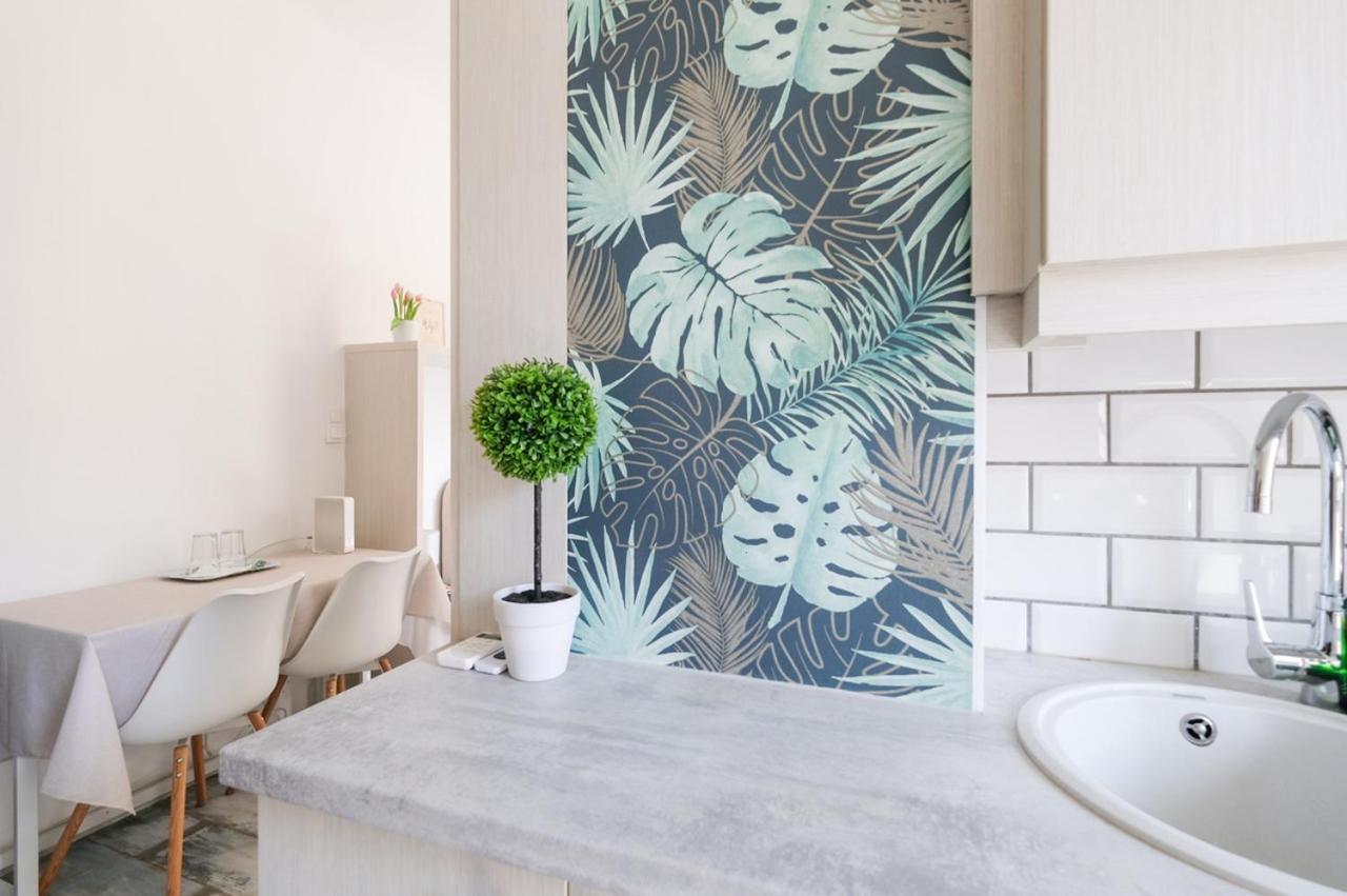 Apartment Bem By Small