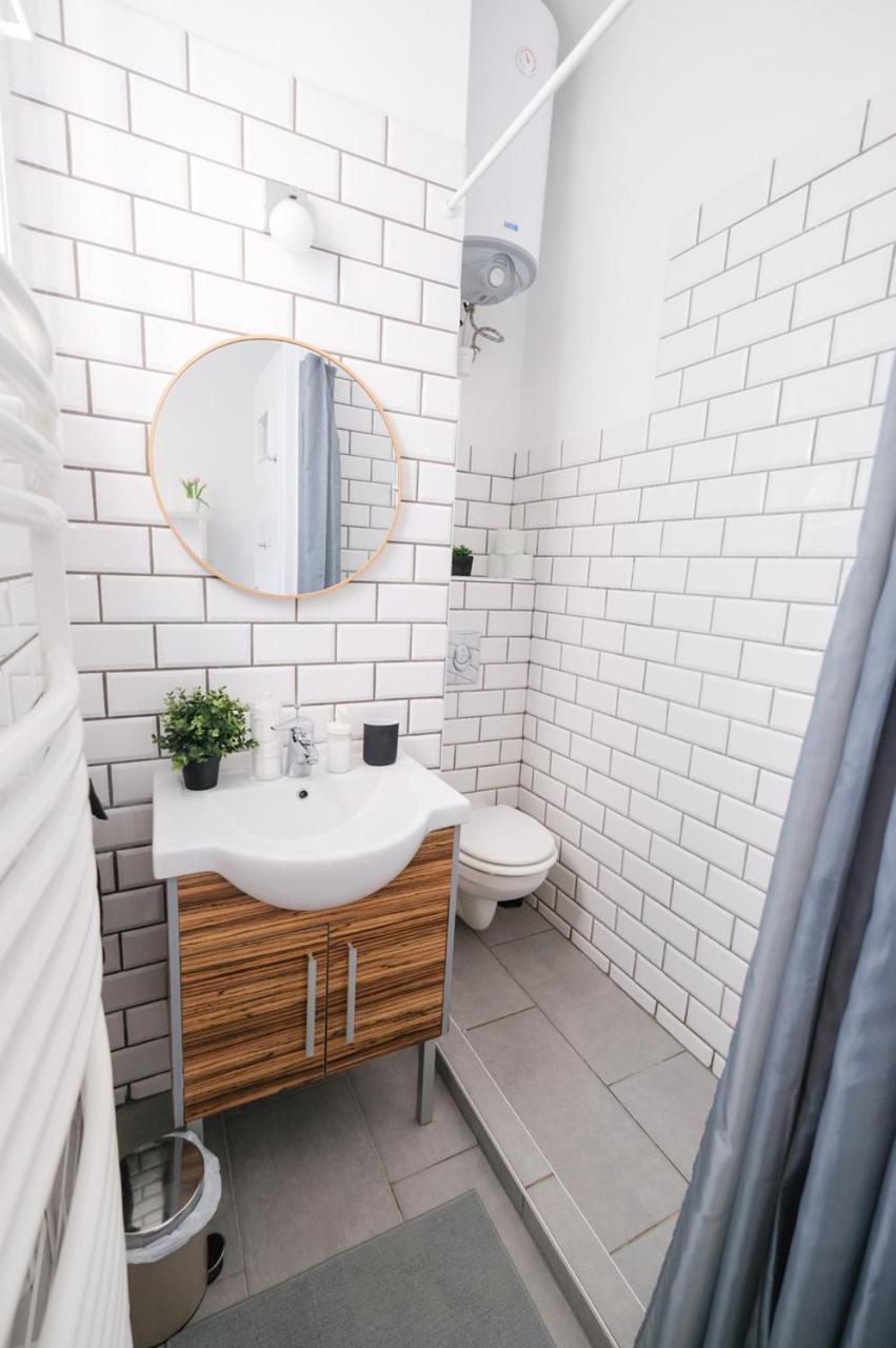 Bem By Small Apartment *
